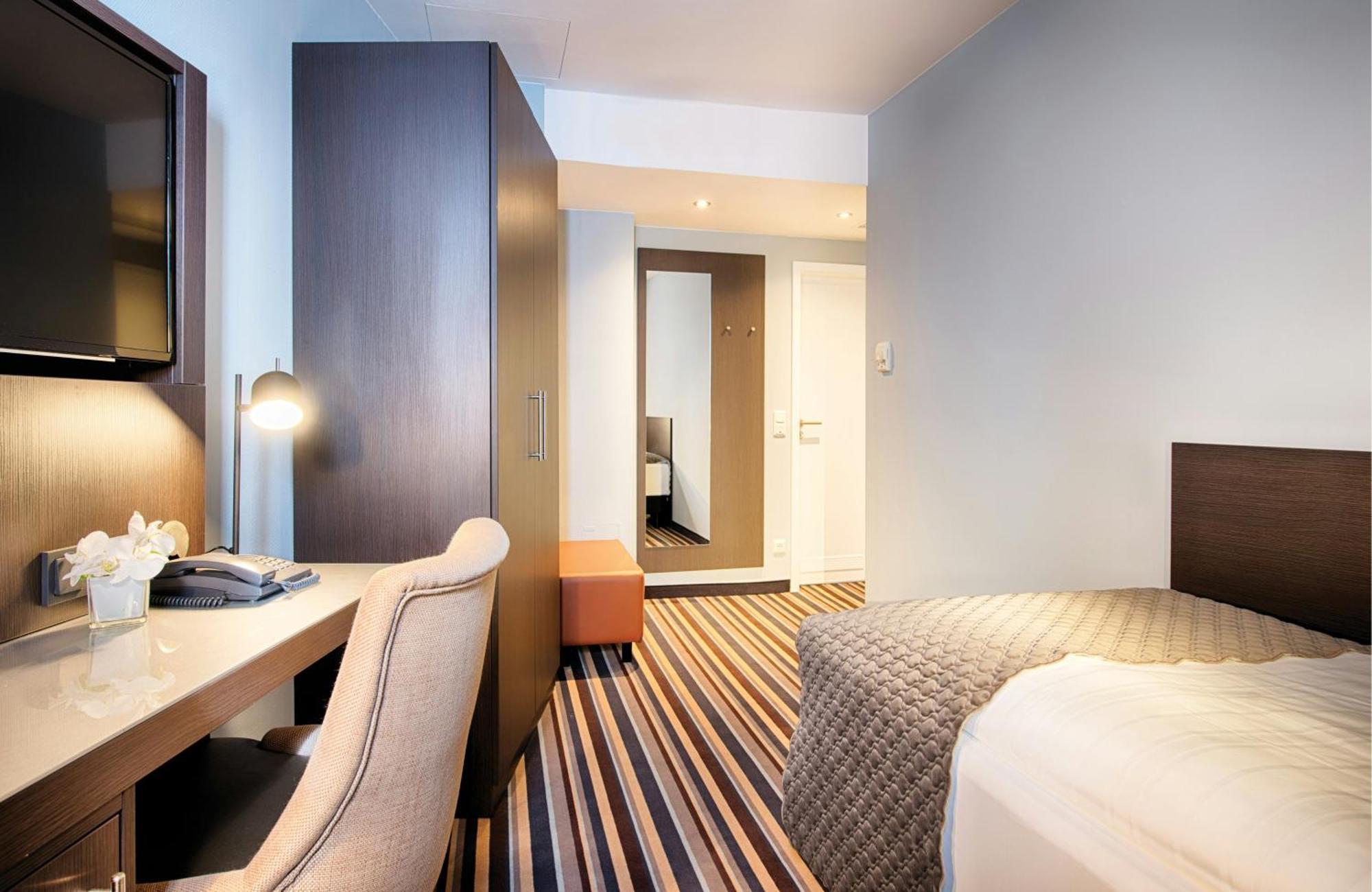 Economy Single Room